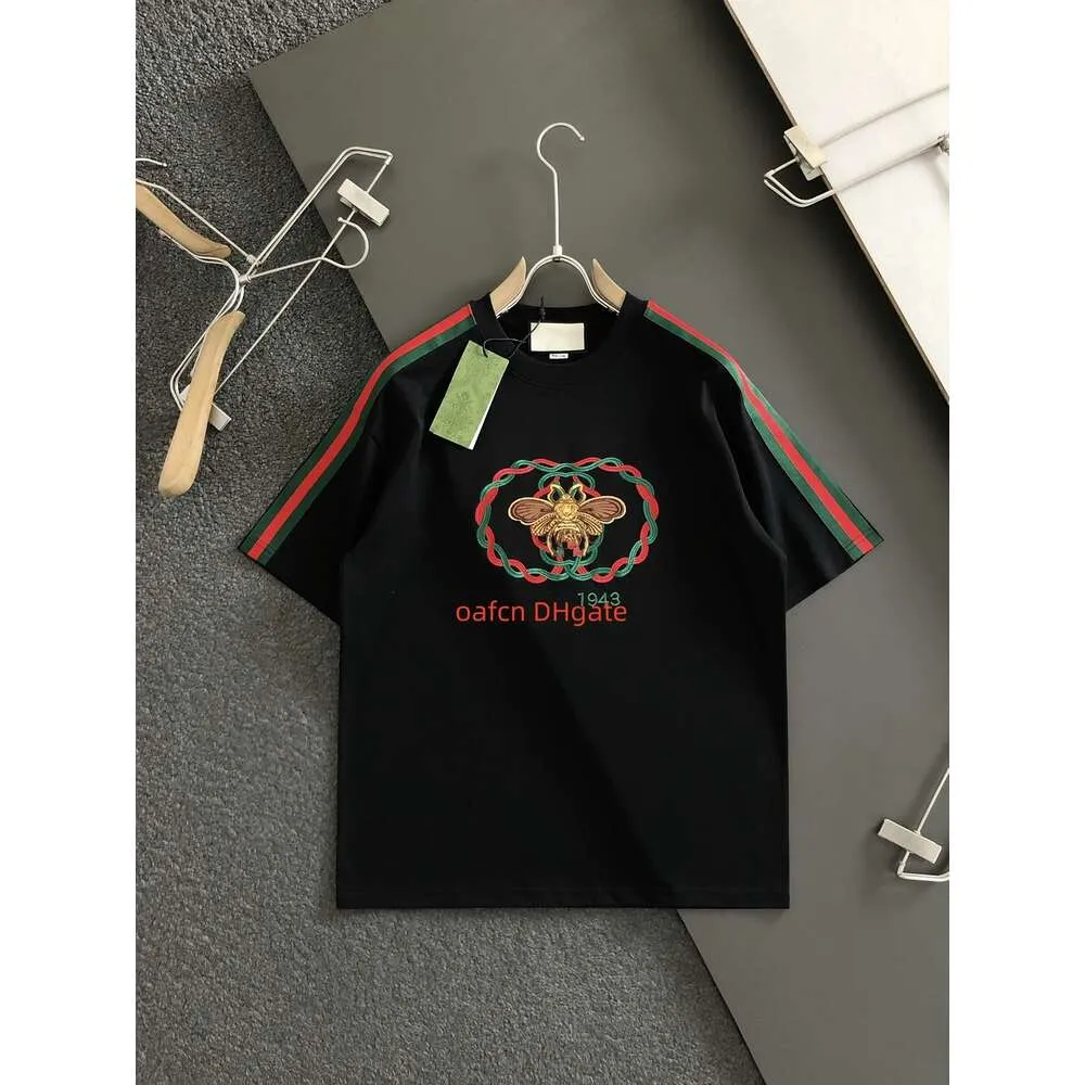 24SS Summer Designer Men's Polo Shirt Bekväm bomull Lyxig varumärkesdesigner T-shirt Cartoon Bildbrev Tryck Löst herr T-shirt