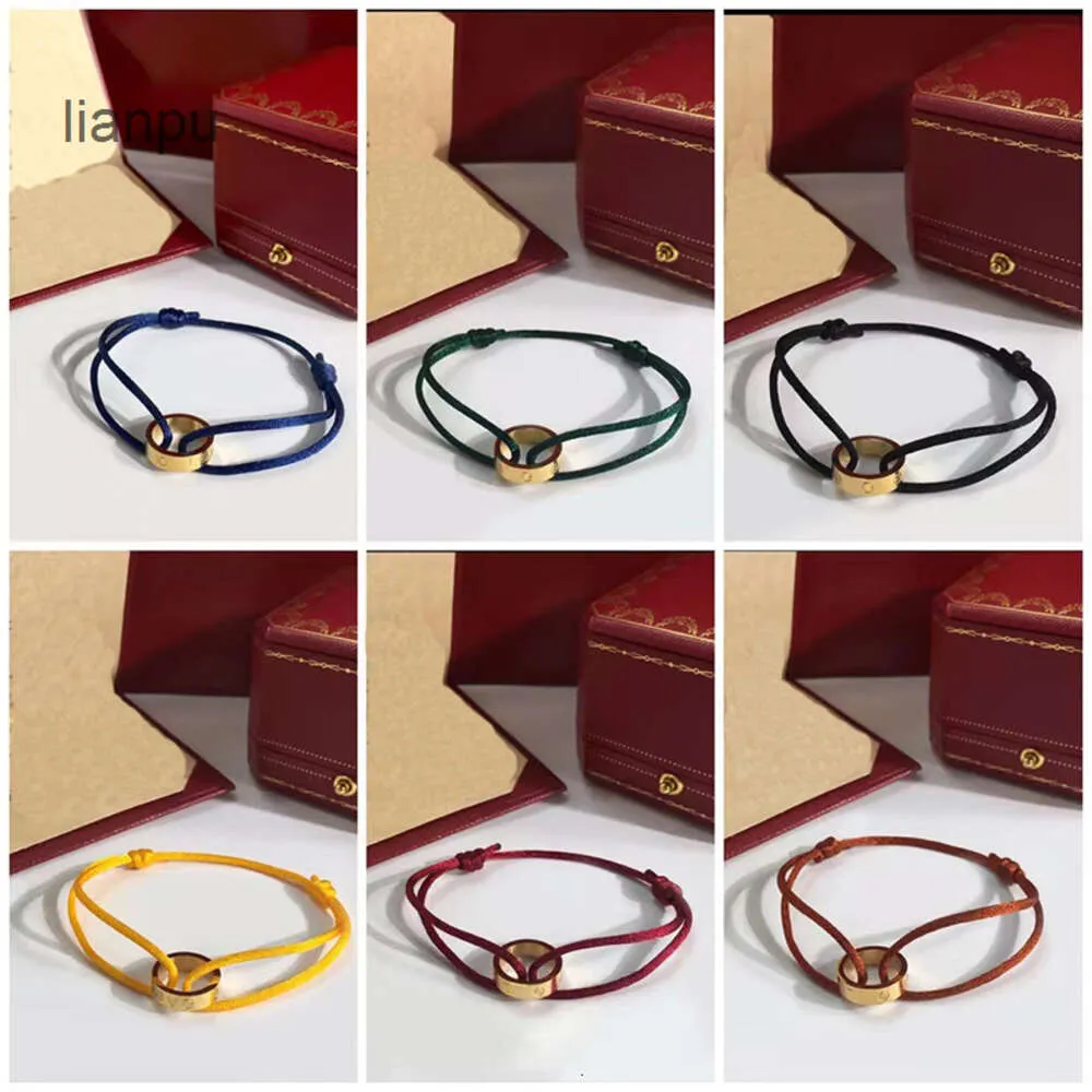 Pulseiras de designer pulseira de moda clássica para marca feminina único anel de prata casal corda pulseira de alta qualidade 18k pulseira de ouro presente