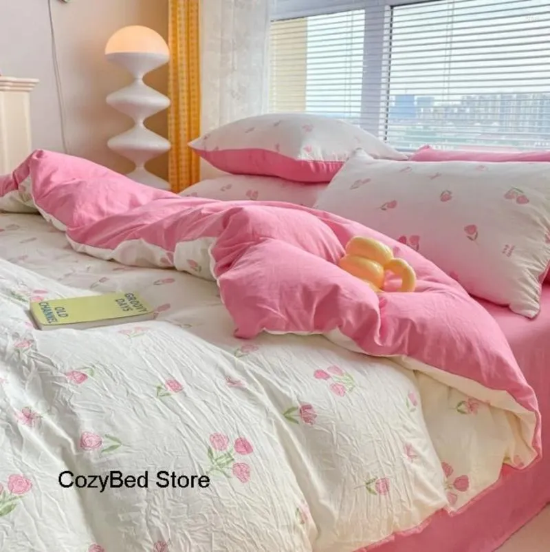 Set di biancheria da letto Set di rose romantiche rosa Copripiumino in cotone morbido lavaggio Ins Biancheria da letto a fiori per la decorazione della camera da letto Singola doppia