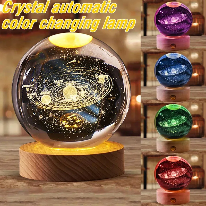 Objets décoratifs Figurines LED Astronomie Lumières en cristal Lumineux Planétaire Galaxie Astronaute Boule Nuit Chaude 6 Couleurs Base en Bois Lampe de Chevet Cadeau 231216