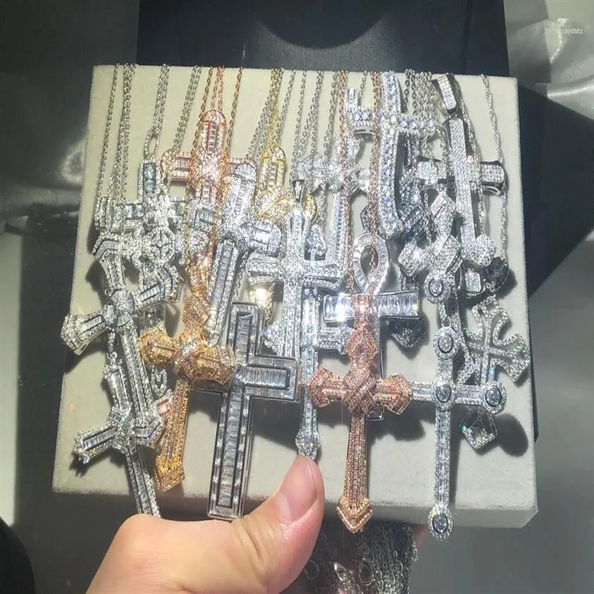 Kedjor Original 925 Silver Exquisite Bible Jesus Cross Pendant Halsband Kvinnor Män lyxiga fina smycken Crucifix Charm Simulated Dia280d