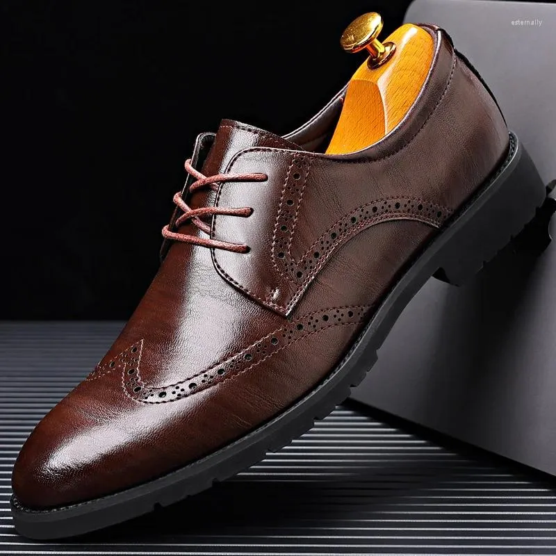 Dress Shoes British Style Men's Genuine Leather Pointed Brogue High-end Formal Business Casual