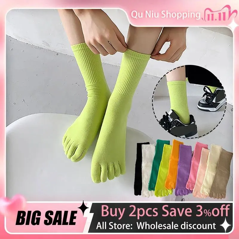 Chaussettes en coton à bout fendu pour femmes, couleur bonbon, Tube central à cinq doigts, longues, japonaises, décontractées, sport pour filles, respirantes, Yoga