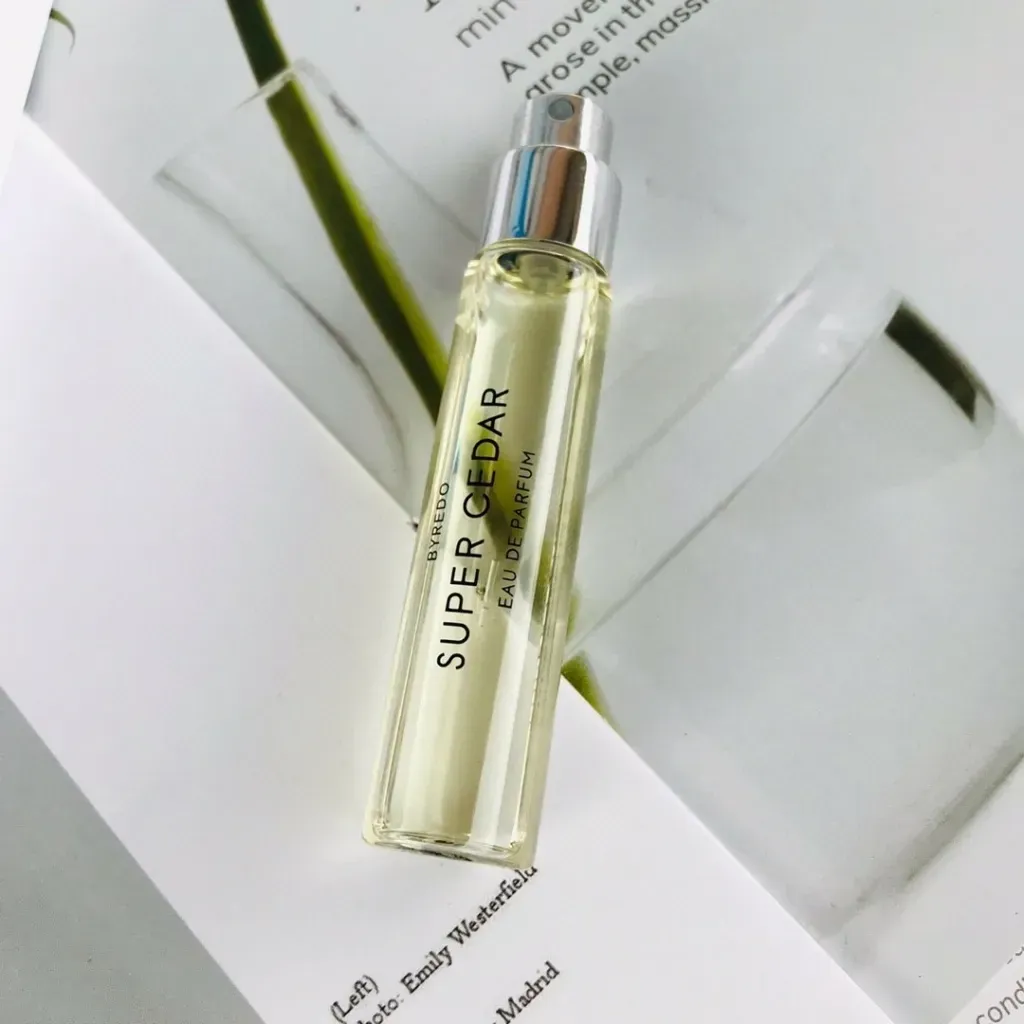 Super cedar online cologne