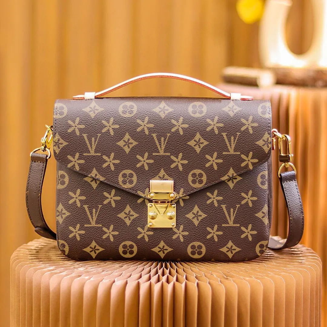 M44875 shop pochette métis