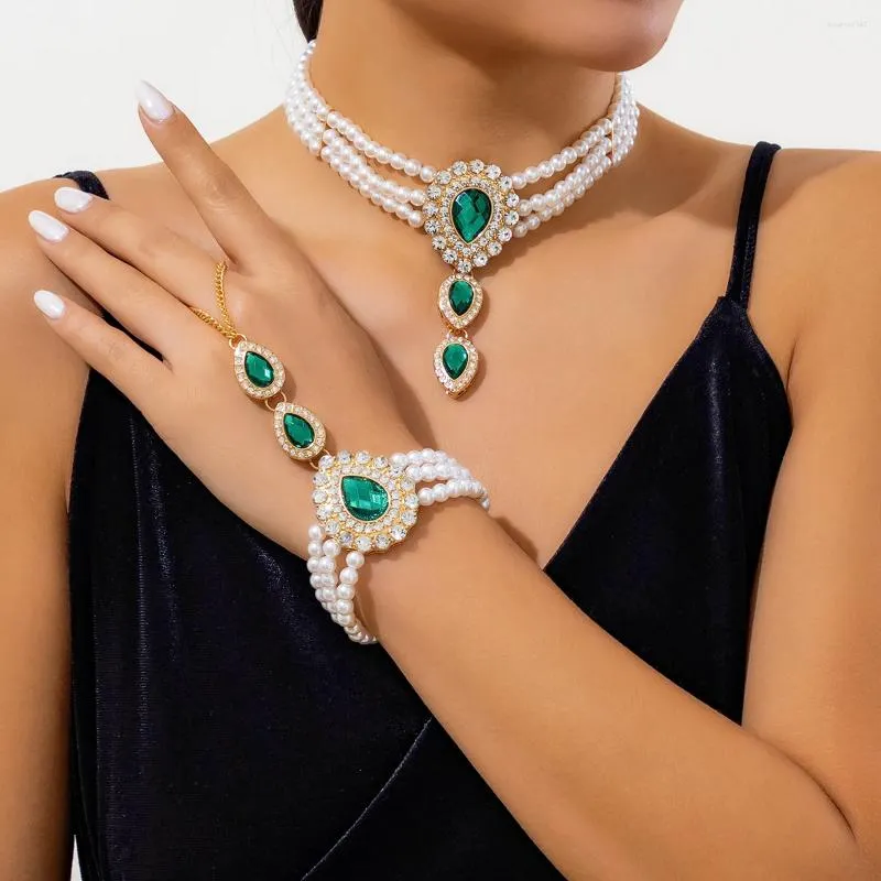 Pendant Necklaces Luxury Green Droplet Acrylic Rhinestone Necklace Gothic Multi Layered Imitation Pearl Choker Women's Wedding Jewelry