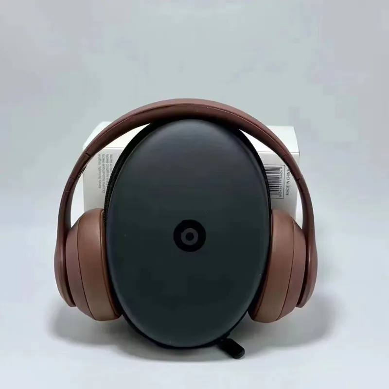 أحدث استوديو Pro Wireless سماعة الرأس Stereo Bluetooth سماعات رياضية قابلة للطي قابلة للطي سماعات ميكروفون Hi-Fi Heavy Bass Headphones TF Card Music Player مع حقيبة