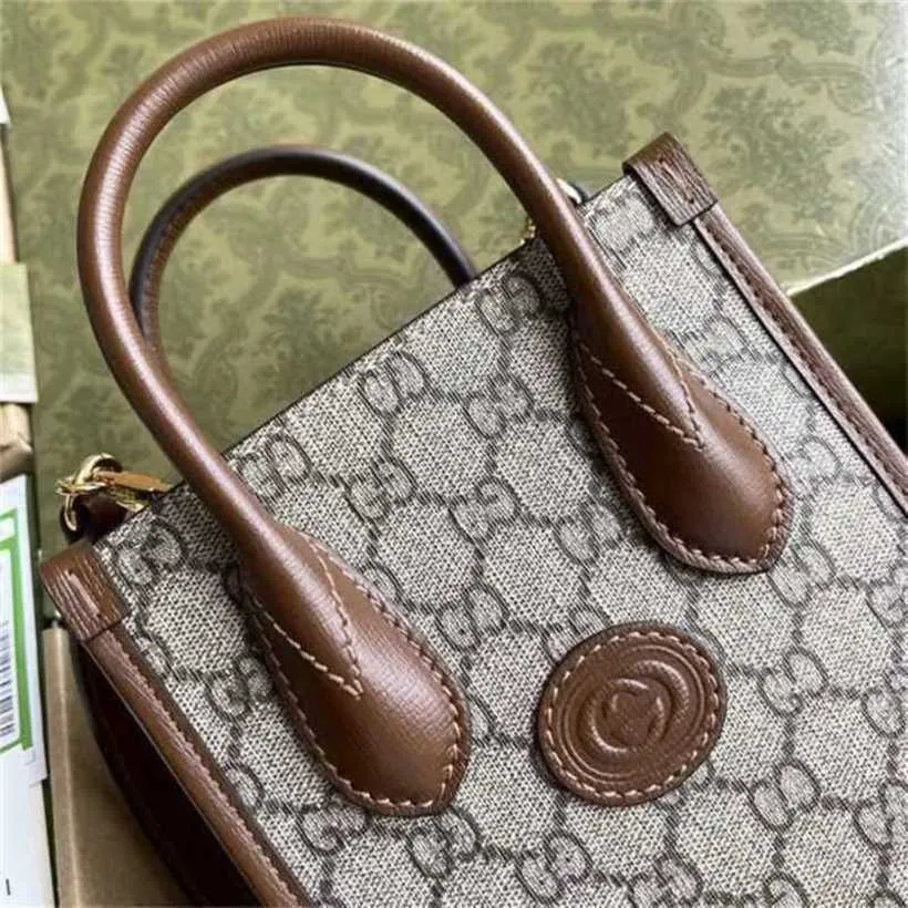 2024 Nuevo diseñador para mujer Crossbody Should Mini de la misma capacidad mensajero y bolsa