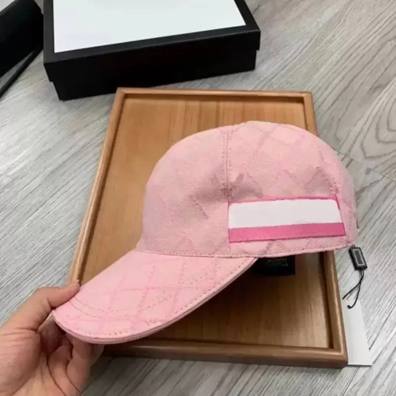 2023 Klassieke Merkontwerpers Baseball Hoeden Heren Dames Luxe Nylon Hoed Driehoek Mode Casual Zon Emmer Hoed Letter Caps Zonnehoed Motorkap Muts Roze