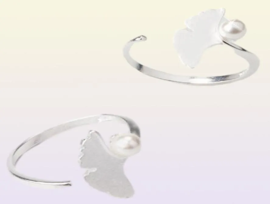 Antiker silberner Ginkgoblatt-Pflanzenöffnungs-Fingerring für Damen, elegante Eheringe, Imitationsperle, schönes Geschenk22170249890670