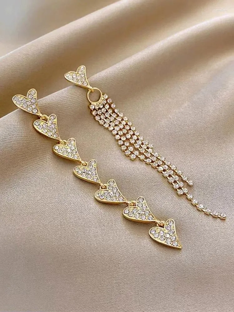 Hoop kolczyki Tassel Heart for Women Fashion Japan-Korea Biżuteria Unikalna ab asymetryczna projektowanie wisiorka