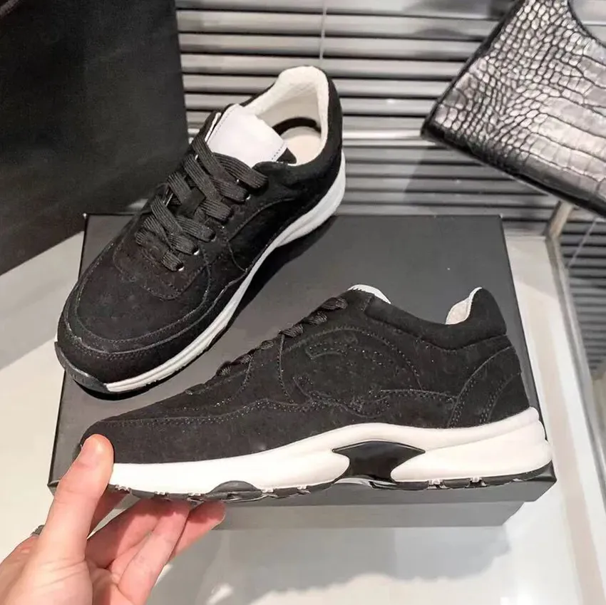 designer skor kvinnor sneakers mens skor läder gummi varm vacker rund tå flerfärgad mångsidig tjock snörning upp casual skor plattform designer skor tränare