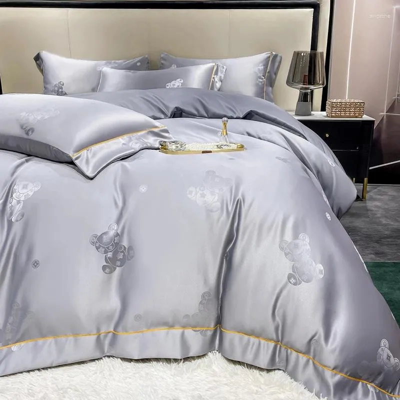 Zestawy pościeli plamy jacquard set 4pcs europejski luksusowy niebieski mody niedźwiedzia jedwabny włókno kołowy home lniane srebrne łóżka ślubne