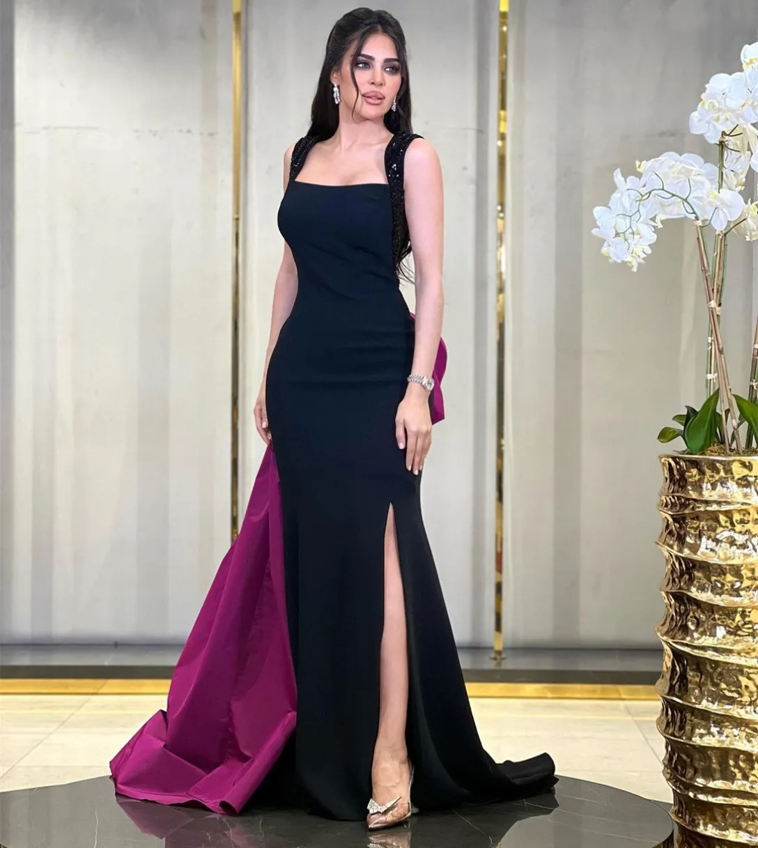 Classy Long Black Crepe Evening Dresses With Fuchsia Train/Bow Mermaid Square Collar Side Slit Sweep Train Prom Dress Party Dresses for Women