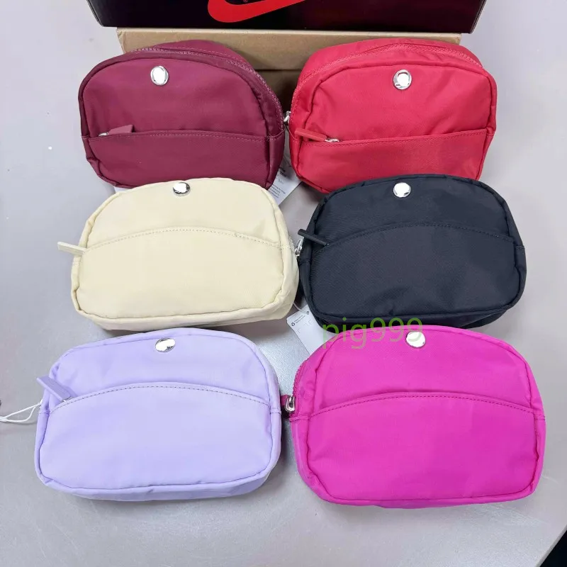 Borse firmate da donna Borsa portaoggetti Mini Borsa Borsa cosmetica di alta qualità Borse casual alla moda Borse per trucco impermeabili Borsa da viaggio portatile per palestra yoga