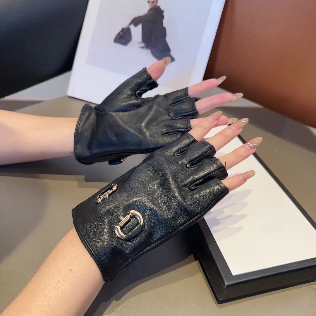 Women's high-end half finger gloves, sheepskin leather, smooth, delicate, and soft, with first-class hand feel, top-notch workmanship, one size fits all