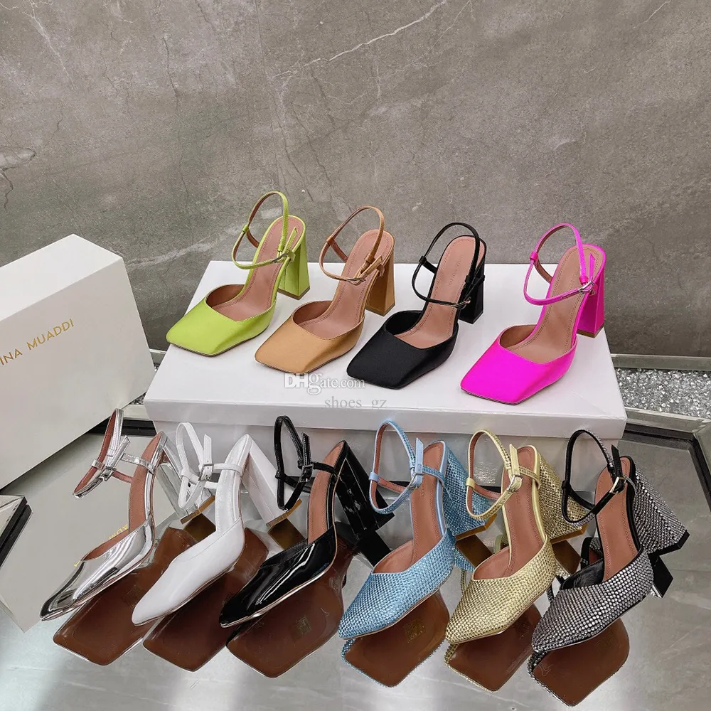 Amina Muaddi Begum Satijnen Pumps met vierkante neus 95 mm Sandalen met blokhak Dames leren buitenzool Avondschoenen Slingback Sandaal met doos