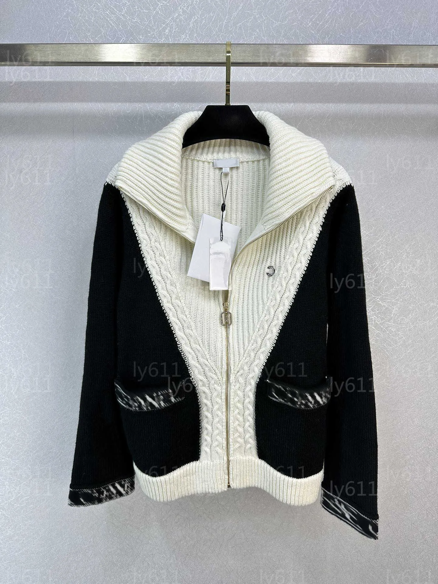 Designer Cardigan Sweater Women Jacket Knit Black And White Color Block High Neck Zippered Cardigan Embroidered Letter Casual Versatile Top Womens Sweaters