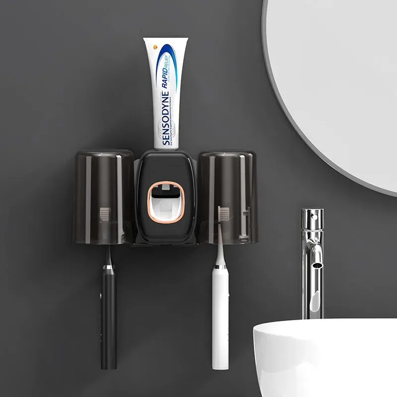 Toothbrush Holders Holder Set Toothpaste Dispenser Wall Mount Stand Bathroom Accessories Rolling Automatic Squeezer Family Hygienic 231218