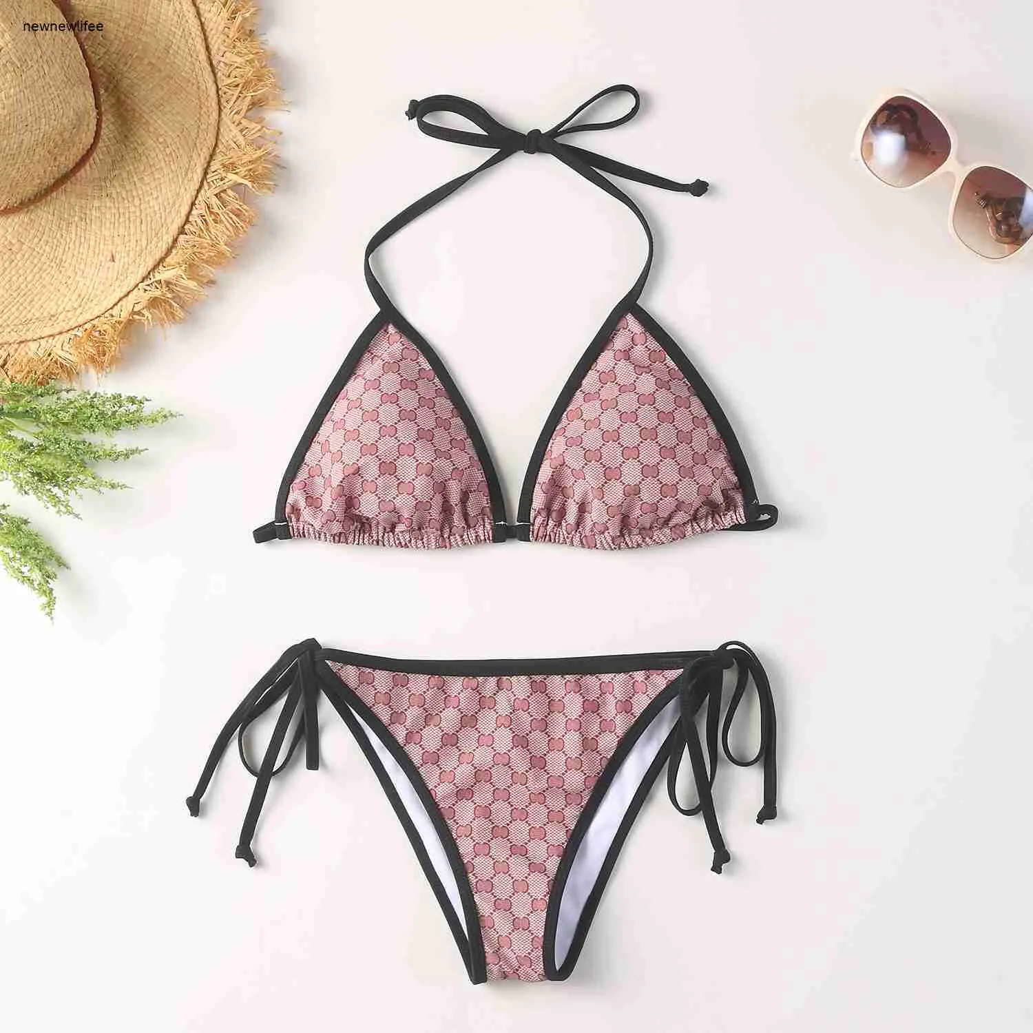 Berühmter Designer Hot Selling Bikini Damenmode Bademode Stock Badeanzug Bandage Sexy Badeanzüge Favorit