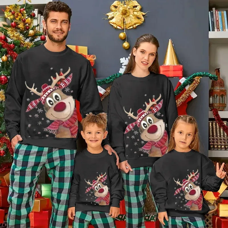 Family Matching Outfits Christmas Cute Elk Print Sweater Mommy Daddy Baby Winter Shirt Couple Clothes Set Kids Hoodies 231218 From 17 49 DHgate