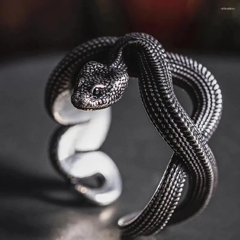 Cluster Rings S925 Sterling Silver Ring Handmade dominering Retro Zodiak Snake Men's National Tide Punk Python Winding Smycken Tillbehör