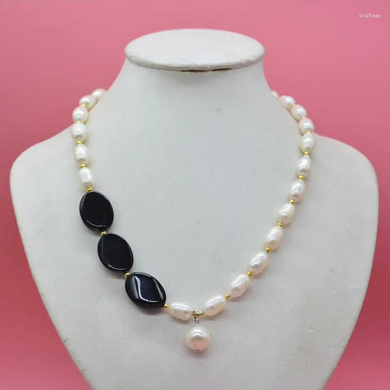 Choker Classic. Retro. Bosnian Style Women's Jewelry. Natural 10MM White Baroque Pearl And Black Semi-Precious Necklace 19"