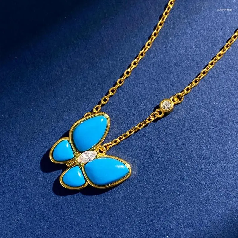 Pendentif Colliers Haute Qualité Turquoise Bleu Papillon Collier Femelle Clavicule Chaîne Pour La Mode Femmes Bijoux LN097