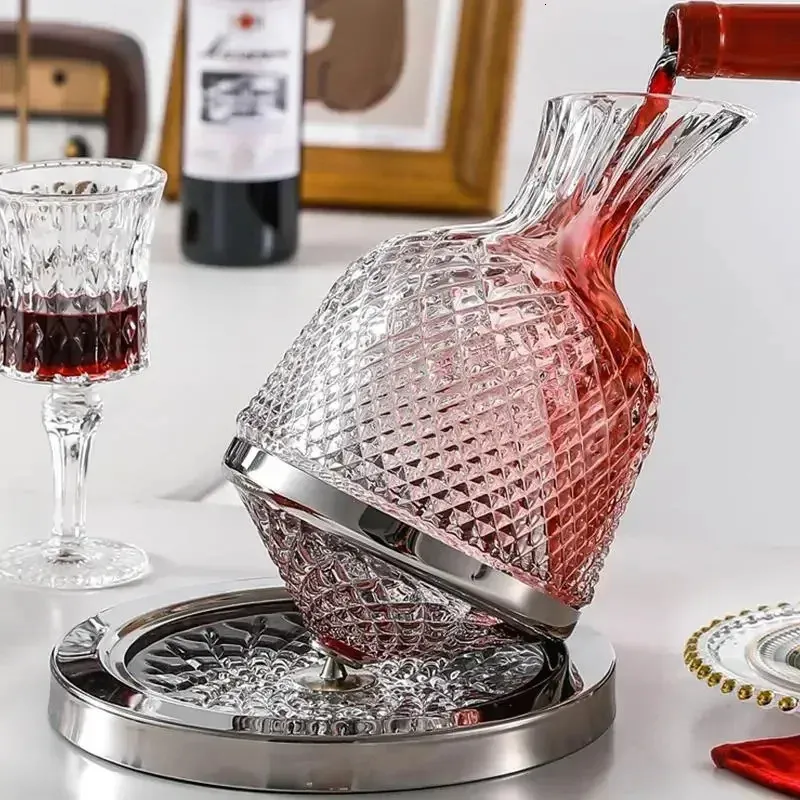 Bar Tools 360 Rotating Wine Decanter Tumbler Desig Magic Glass Set Luxury Creative Crystal Dispenser Goblet Liquor Bottle Home Bar Party 231218