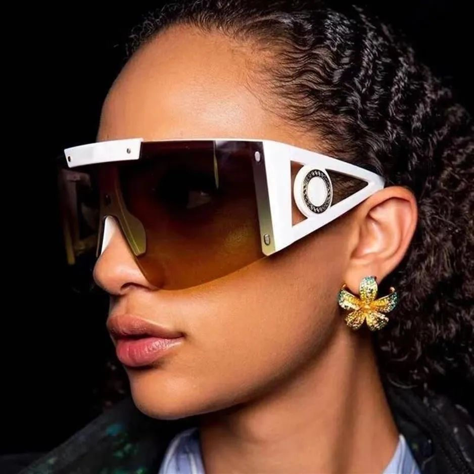 Design Solglasögon för kvinnor 4393 Fashion Shield Sun Glasses UV Protection Big Connection Lens Semi-Rimless toppkvalitet kommer med P219N