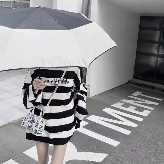 Tommy Cash's American fashion brand margiela sweater, black