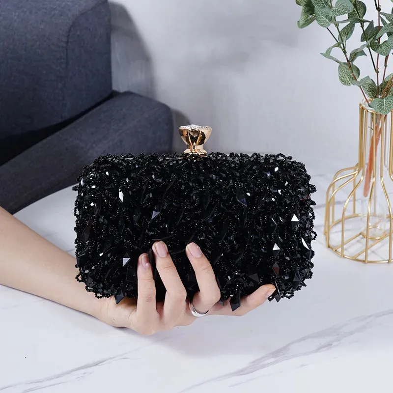 Evening Bags Women's Fashion Luxury Sequin Beaded Banquet Handbags Clutches Ladies Chain Small Shoulder Bag Purses 231219