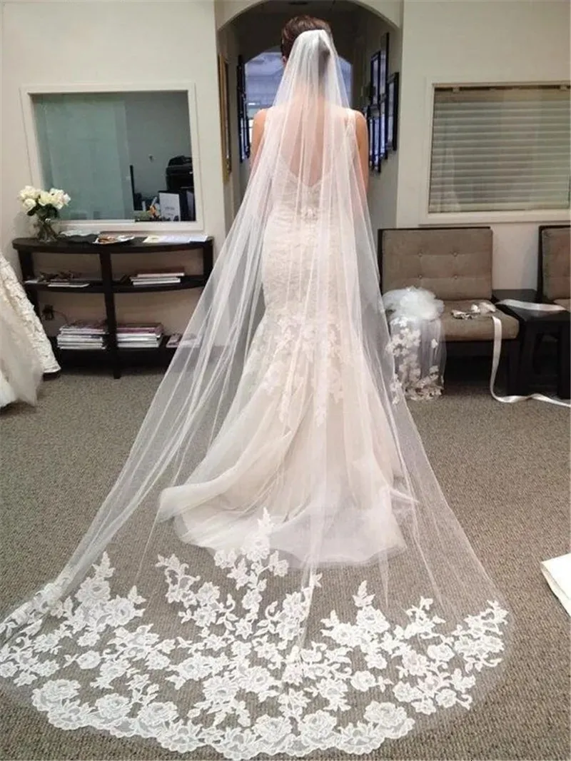 Bijoux de cheveux de mariage voiles de cathédrale de mariée fard à joues 1 niveau longue dentelle avec peigne blanc voile ivoire sur mesure 231219