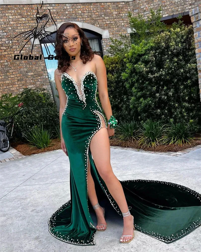 Robes sexy urbaines Robe de bal longue sans bretelles en velours vert pour filles noires robes de soirée perlées robe formelle à fente haute Robe De Bal Homecoming 231219