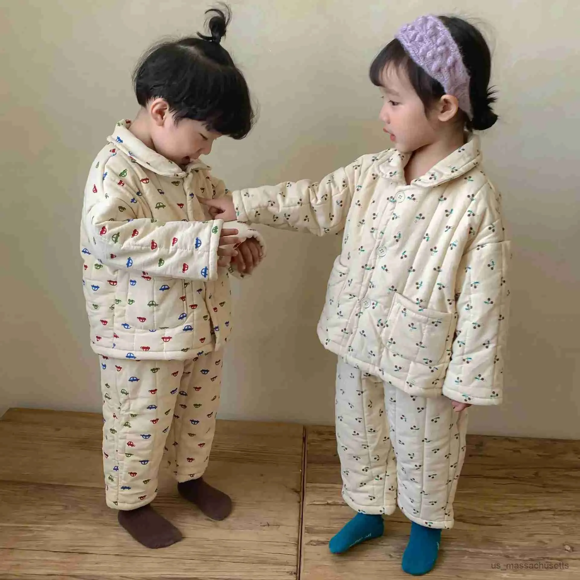 Pijamas infantis quentes inverno engrossado pelúcia algodão três camadas jaqueta conjunto para meninos meninas ternos homewear