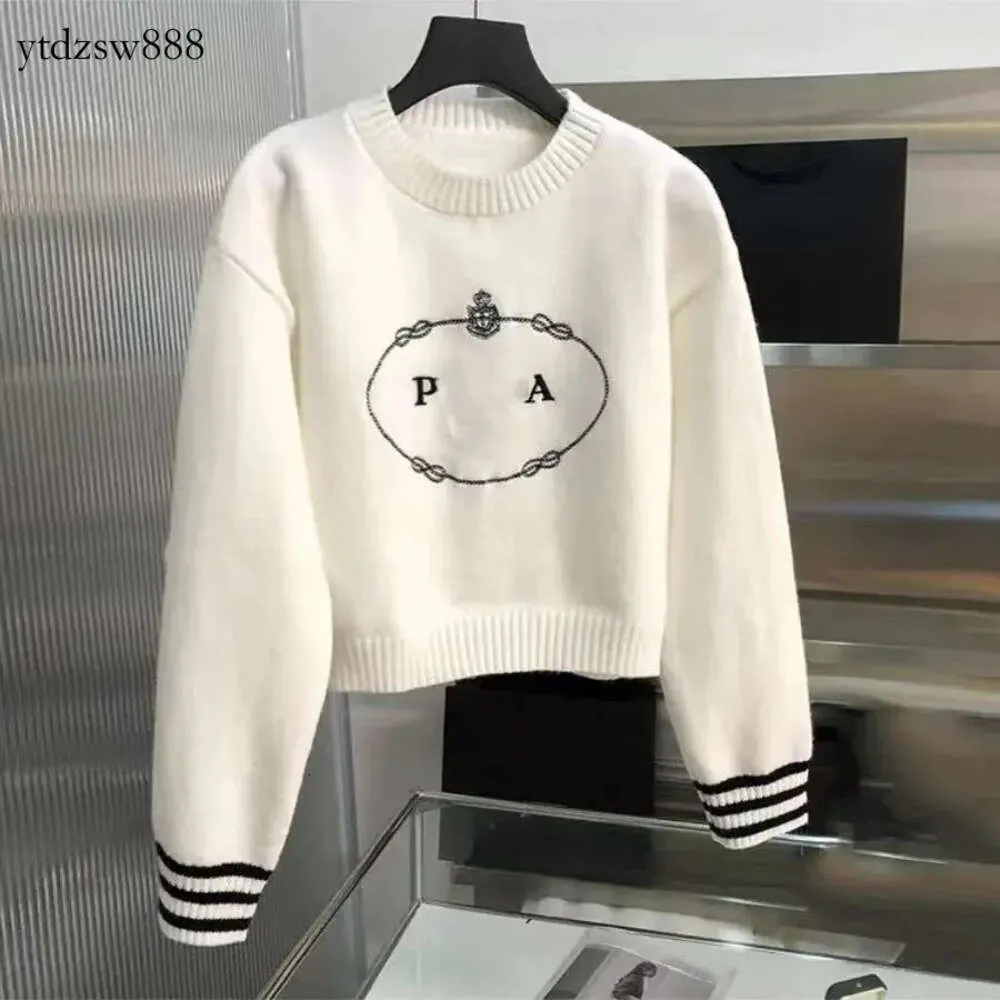White designer 2025 jumper womens