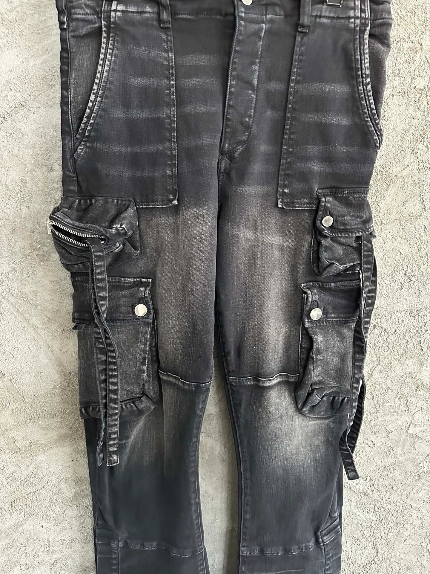 Highend brand fashion multi pocket ing design black cargo high quality top mens straight casual jeans_voghion.com