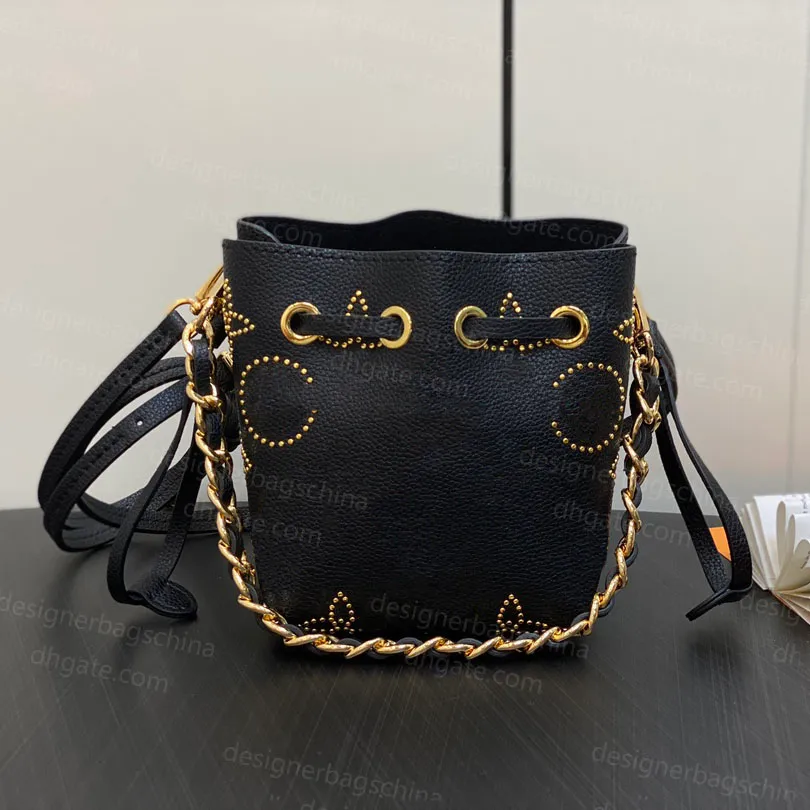 Cordão Bella Bucket Bolsa Rebite Crossbody Bolsas De Couro Axilas Ombro Bolsas De Compras Mudança Bolsa Mulheres Hobo Bolsa Simples Bolsa Alça Removível