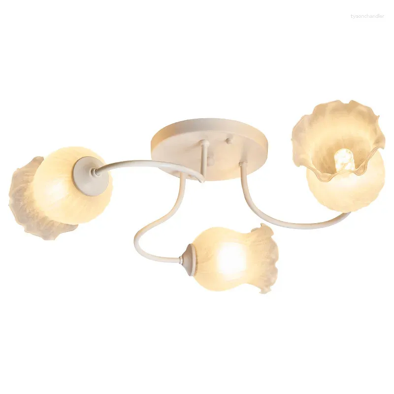 Plafoniere Lampada in stile nordico bianco latte Lampada da letto medievale vintage con fiori Lampada da studio pastorale Montaggio su superficie