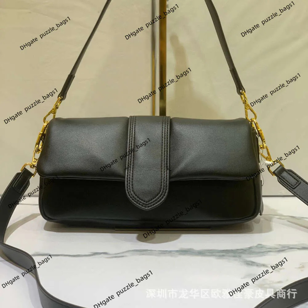 Toppdesigner handväska lyxig axel handväska plånbok ny designkänsla äkta läder handväskor kvinnors väska huvudlager kohud lagpinne underarm crossbody tote