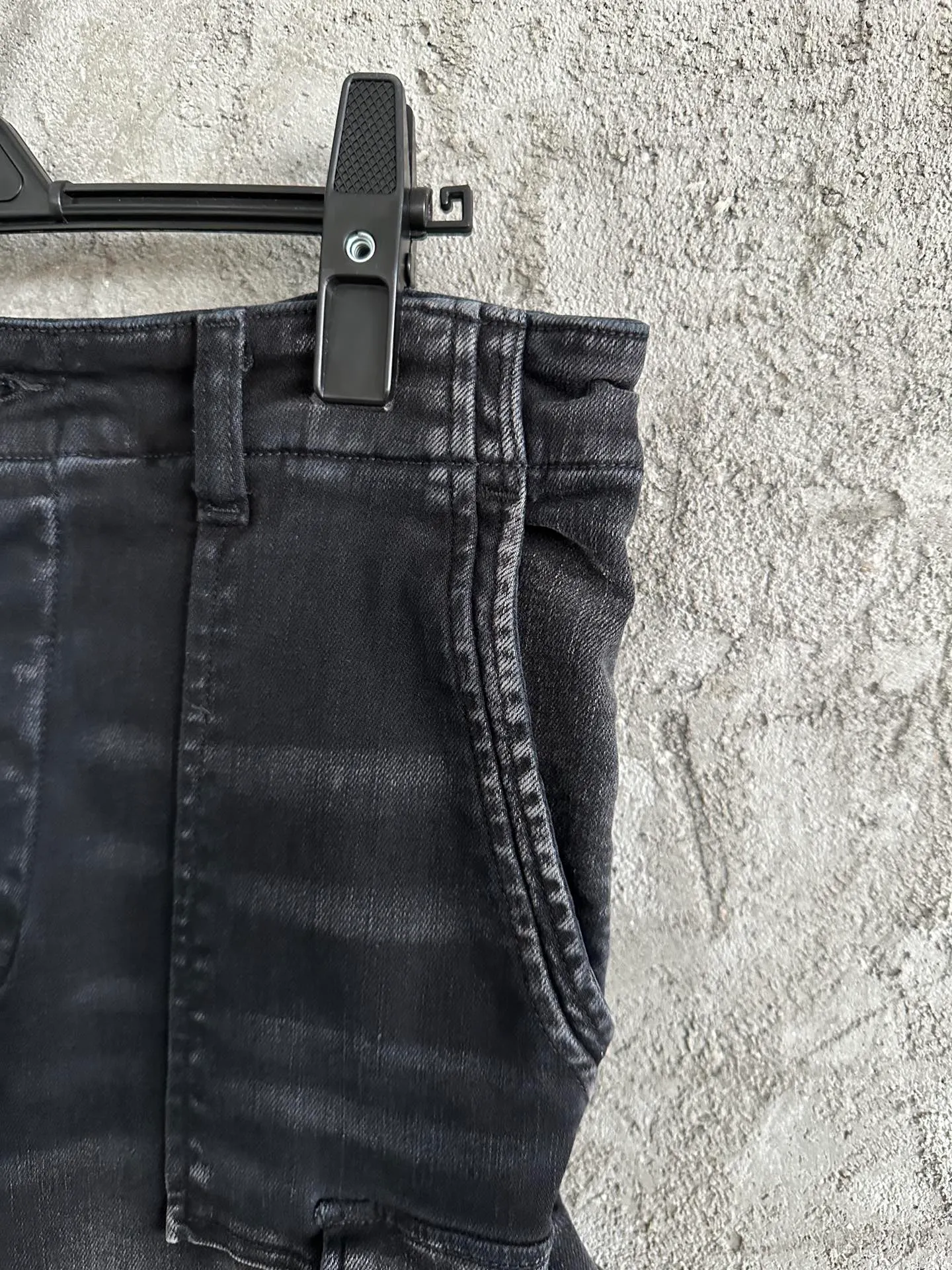Highend brand fashion multi pocket ing design black cargo high quality top mens straight casual jeans_voghion.com