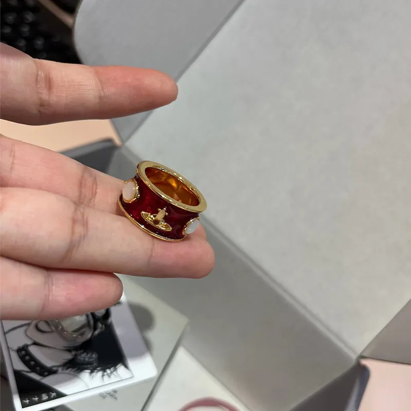 Designer ringen Medieval King Ring Brede Saturn Ring Email Glaza Wit Fritillaria Persoonlijkheid Punkparen Ring