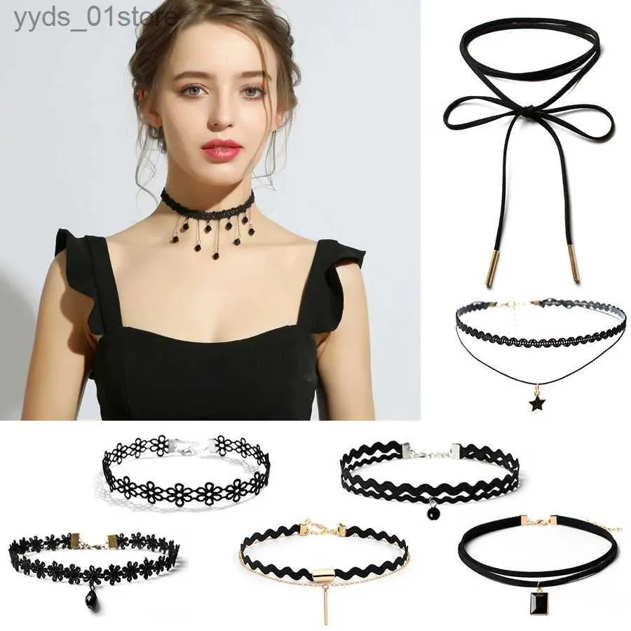 Velvet choker sale online