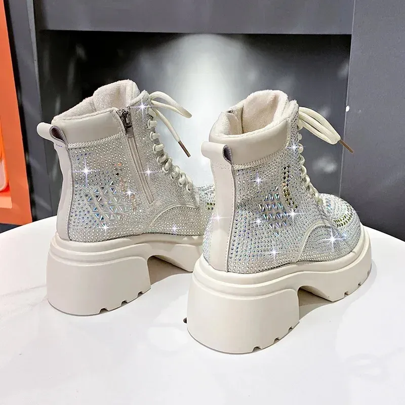 951 Kvinnors Sequin 2024 Diamond Short Autumn Winter British Fashion High Top Thick Heel Lace Up Boots Outdoor Party Casual Shoes 231219 928
