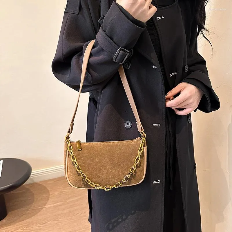 Evening Bags Adjustable Shoulder Strap Exquisite Workmanship Soft And Comfortable Zipper Open Close Shopping Commuter Bag