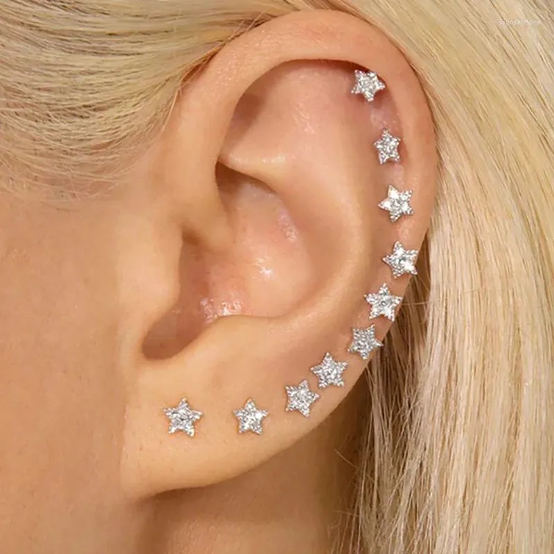 Kolczyki stadnonowe Dainty Mini Star Ear Rets For Women Kolor Złoty Krin z płaski płat układ mody E372