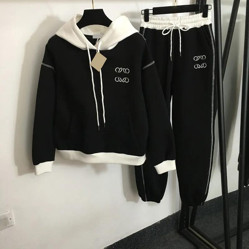 Cotton Hoodies Pants Luxury Sport Tracksuits Two Pieces Tops Trousers Creative Patchwork Designer Hoodies Tracksuit