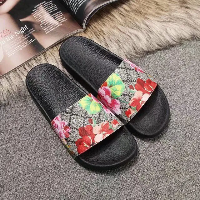 Fashion Women Classics Slides Sandals slippers High quality Mens and women Stylish Slippers Summer flats slipper designer Beach sandals