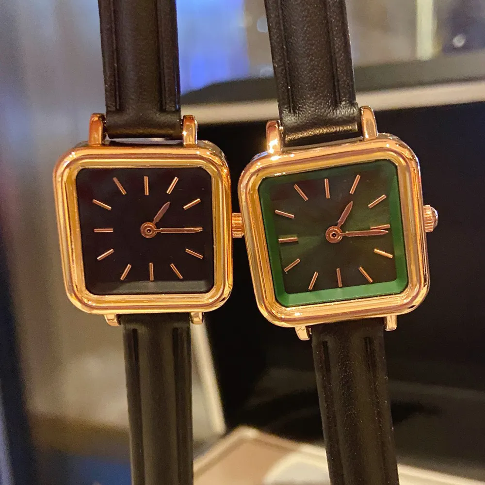 Mode marque complète montres femmes fille bracelet en cuir Quartz avec Logo horloge de luxe Dan 13