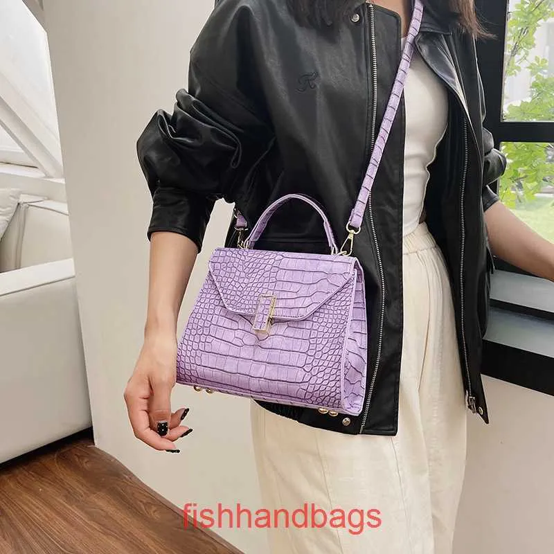 デザイナーValextra Handbag Luxury Fashion Iside Leather Sholdlen Bag 2023 New Crocodile Pattern Pu Kely Bag Handheld Womens With Vermilion with Real Logo UGD3